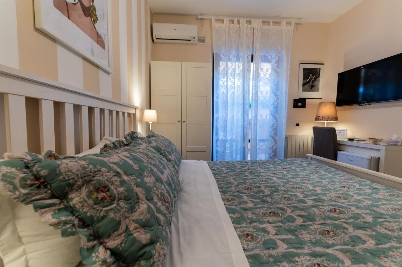 B&B Le Sorelle Сан-Леоне Екстер'єр фото